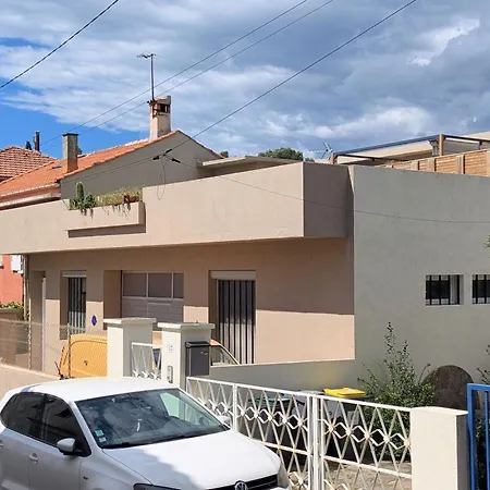 Penthouse With Large Terrace Near Beaches Apartamento Toulon