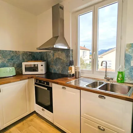 Penthouse With Large Terrace Near Beaches Toulon