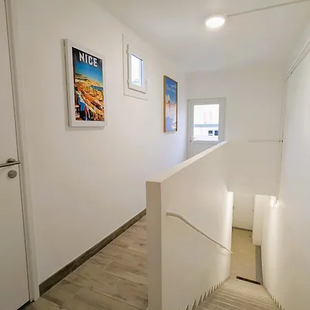 Penthouse With Large Terrace Near Beaches Appartement Toulon